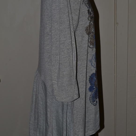 Ladies tunic top - Picture 3 of 3